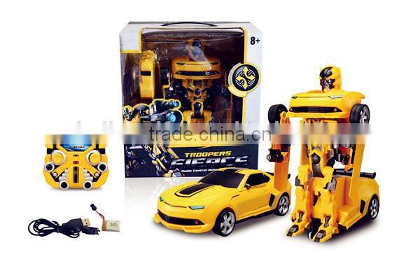 Alibaba Hot selling 2.4G rc car changing robot toy