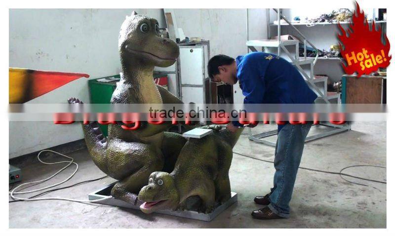 large,vivid,dinosaur statue,animatronic dinosaurs alive