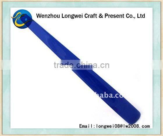 logo engraving painted long wood shoe horn with rope