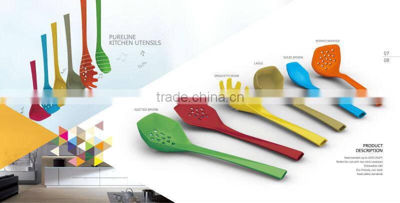 Black Nylon Kitchen Utensil Set