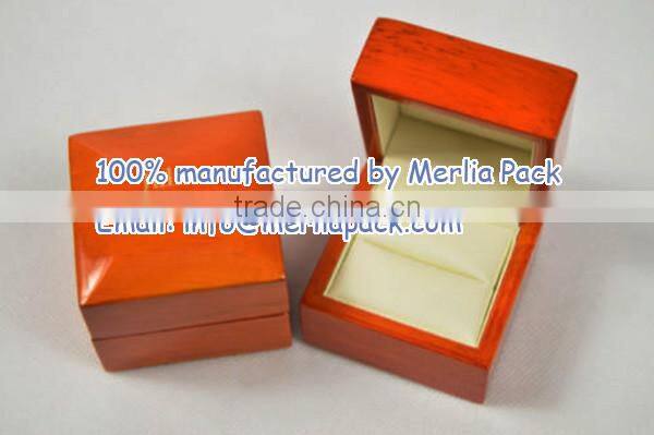 Hand Carved Keepsake Box Vintage Organizer Store Beech Solid Wood Ring Luxurious Box