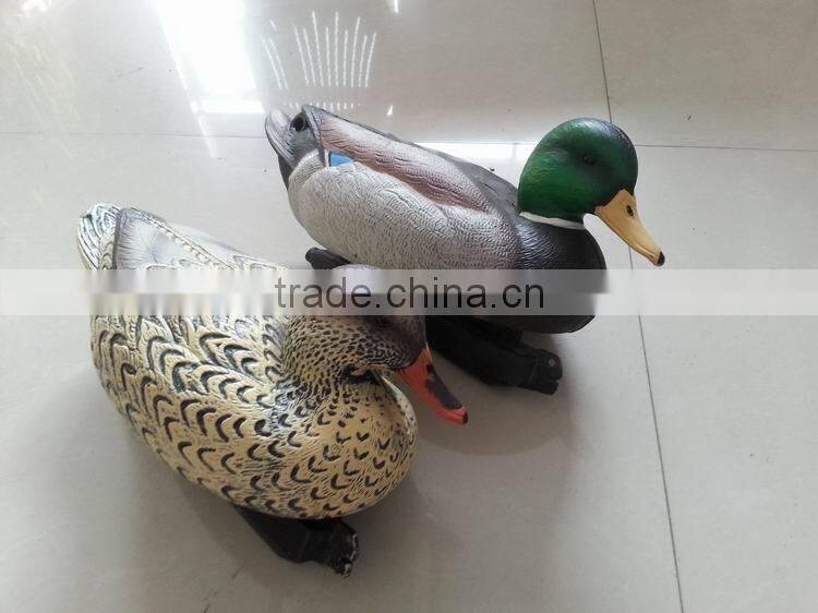 Plastic floating duck decoy for hunter hunting