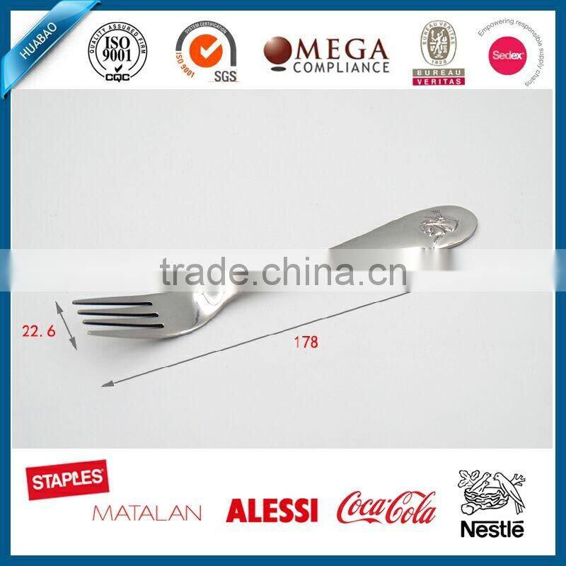 2016 Unique design Baby cutlery set stainless steel with delicate mental Carved handle, brushed stainless steel edging trim