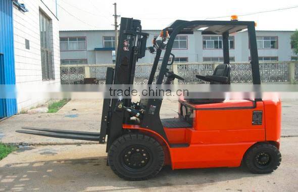 Hydraulic CPCD 2 Ton Forklift Diesel Truck For Sale