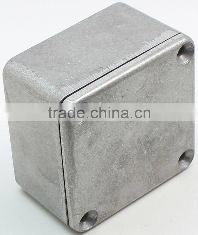 1590LB small diecast aluminum enclosures hammond