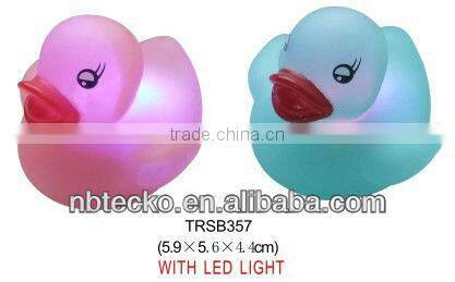Hot selling PVC duck with LED Light