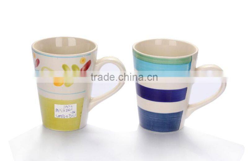 2016 cheap hot and cold milk jug with side handle