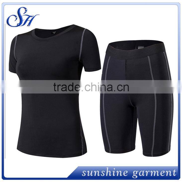 Summer Gym yoga suit plain short sleeve and plain shorts