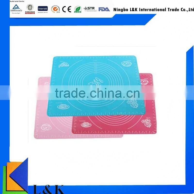 Kitchen accessories custom heat resistant non stick silicone baking mat