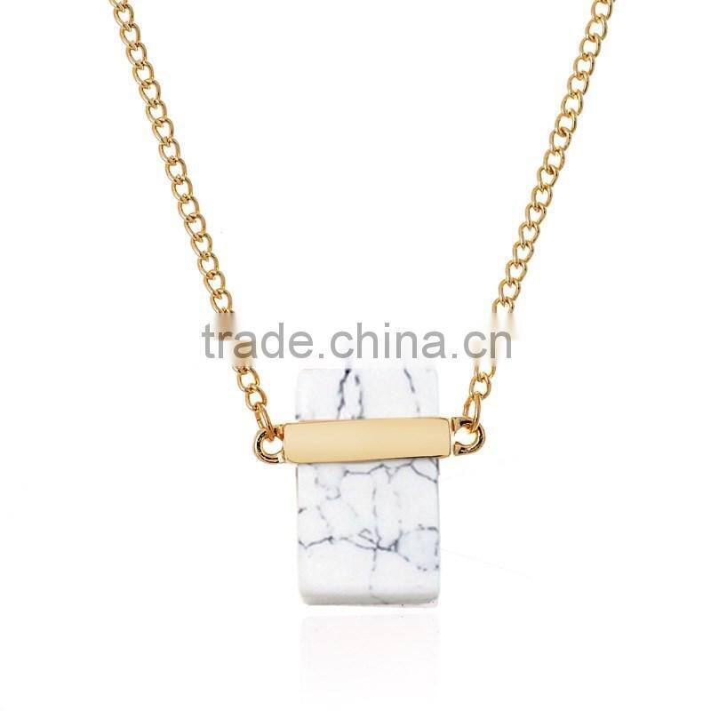 Wholesale Fashion Gold Chain Jewelry Pink Natural Stone Pendant Necklace