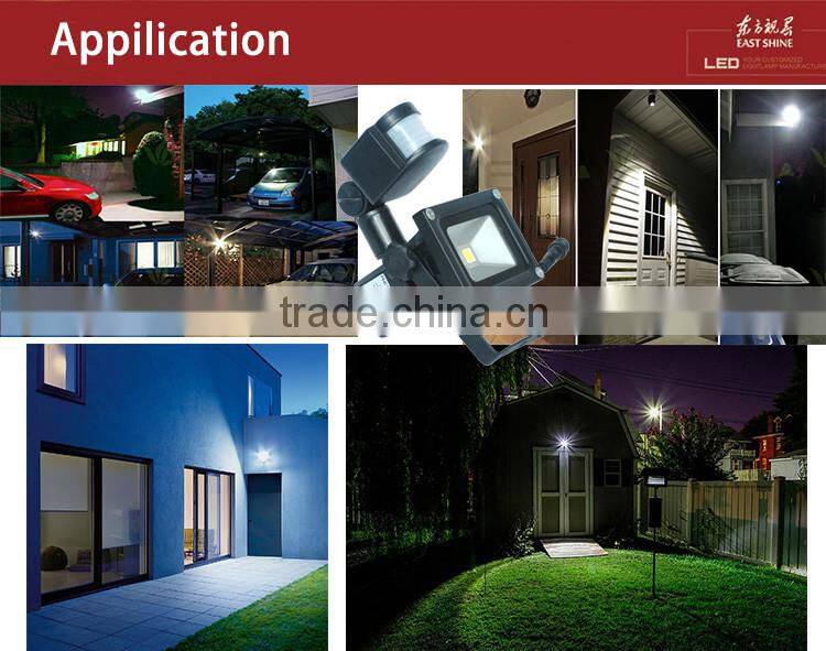 Long sensor distance IP54 energy saving led flood light 20w