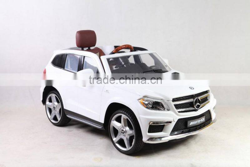 Mercedes Benz License Ride on toy car with four driving motors