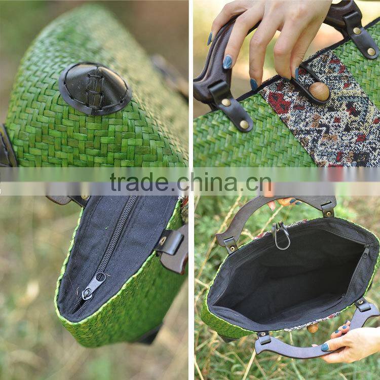 Top quality wood handle beach bag green thailand straw bag