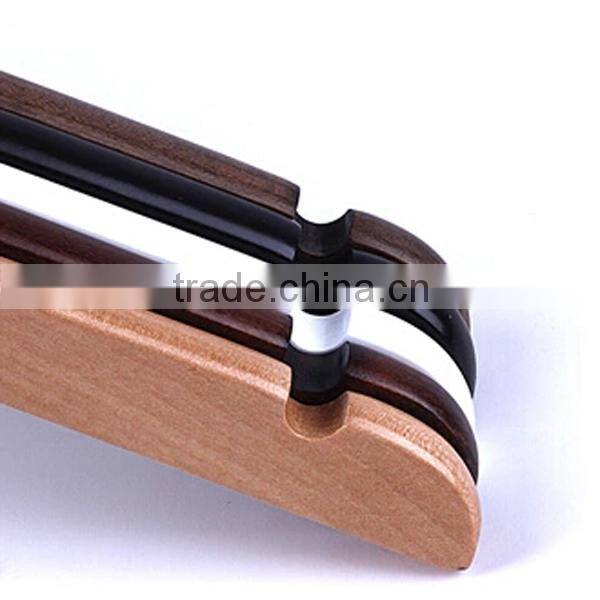 wooden hanger manufacturer from china