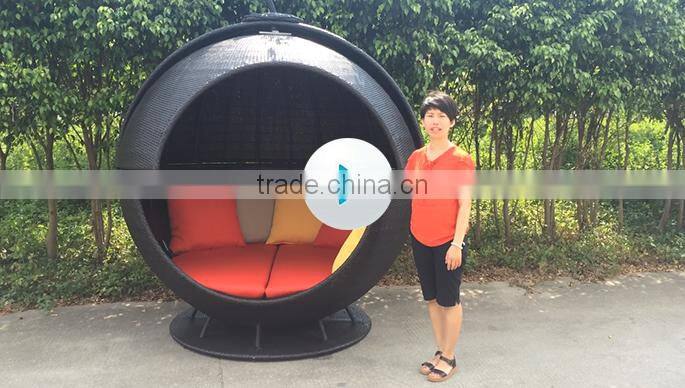 Special Design Rattan Furniture Rotatable Black Apple Sunbed