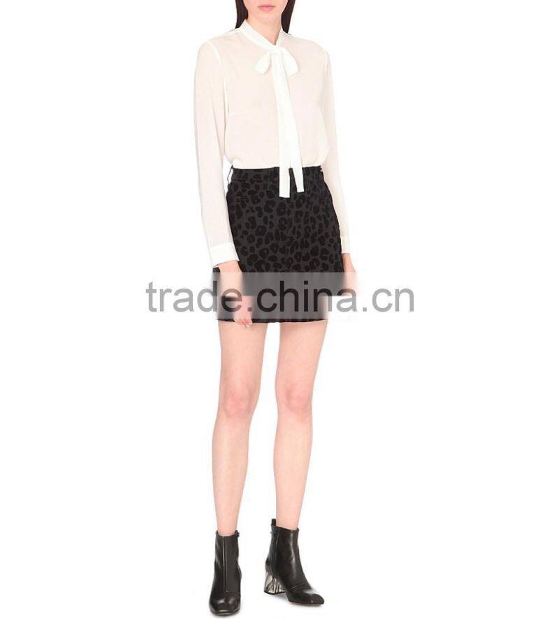 Wholesale Women Self Tie Neck Long Sleeves Pippa Woven Shirt(DQE0117T)