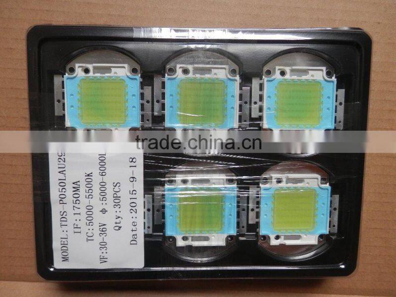 4000K - 4500K 60W Natural white LED lamp