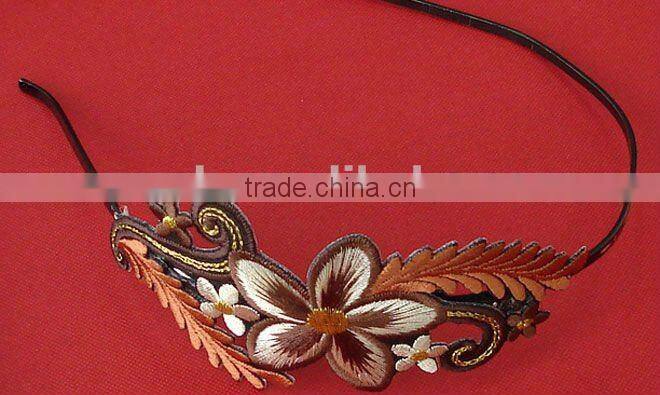 Single head chain stitch embroidery machine