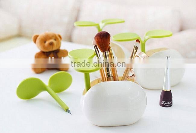 Creative Sprouting Bean Shape Desktop Stationery Holder