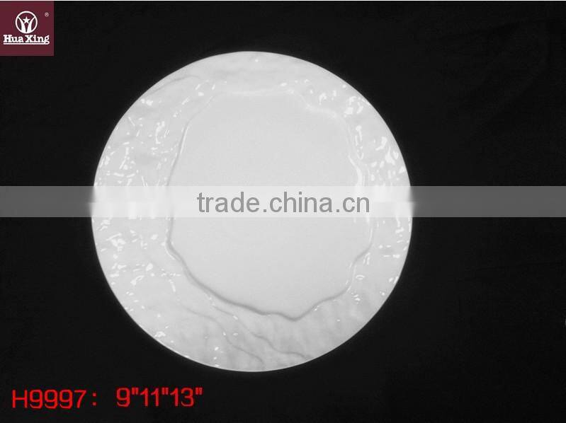 H9997 fine porcelain hand-made embossment round tray for restaurant