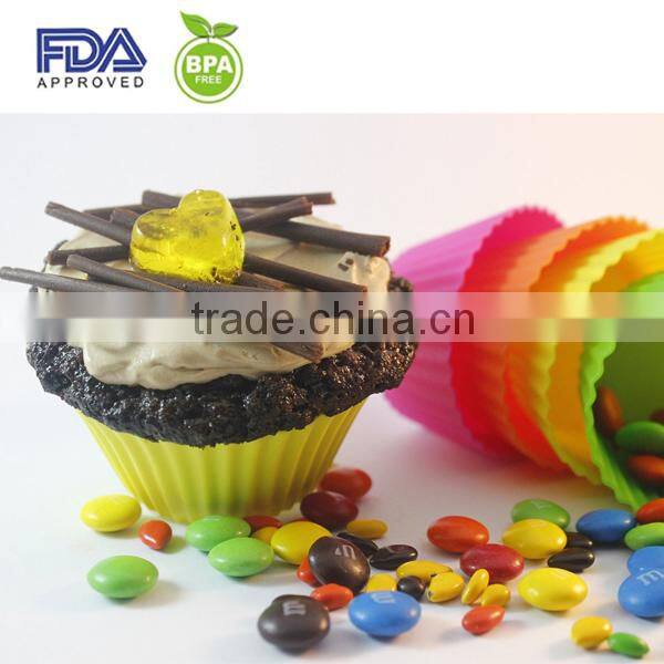 Jumbo Silicone Baking Cups /Muffin Liners in Storage Container