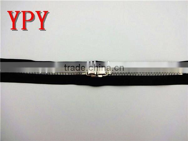 O zipper for bags