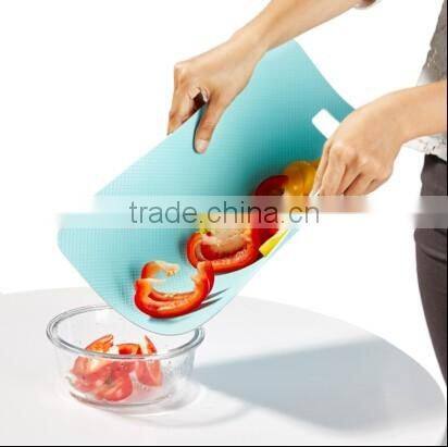 Eco-friendly, non-toxic Multifunctional plastic cutting chopping board durable with low price