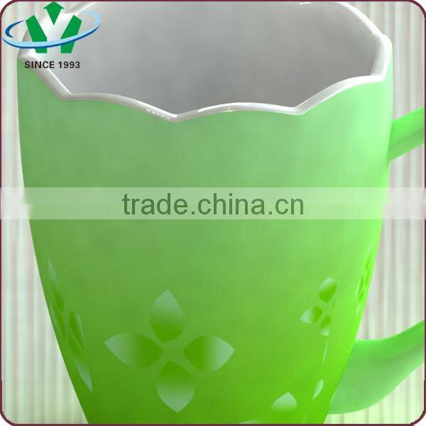 set of 5 cartoon design ceramic children dinner set with non-slip silicone base