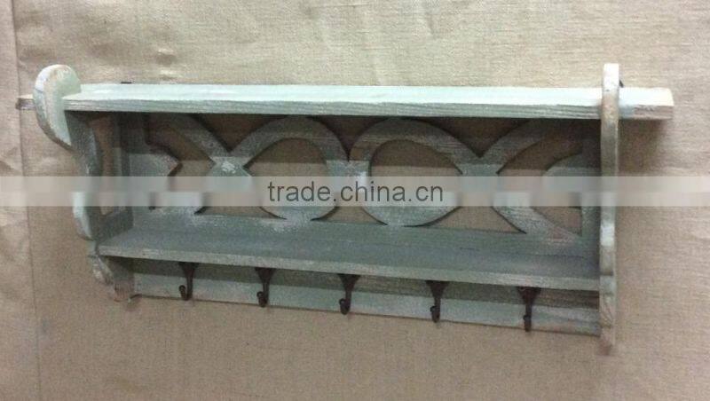 Distressed wood wall hangers with blackboard