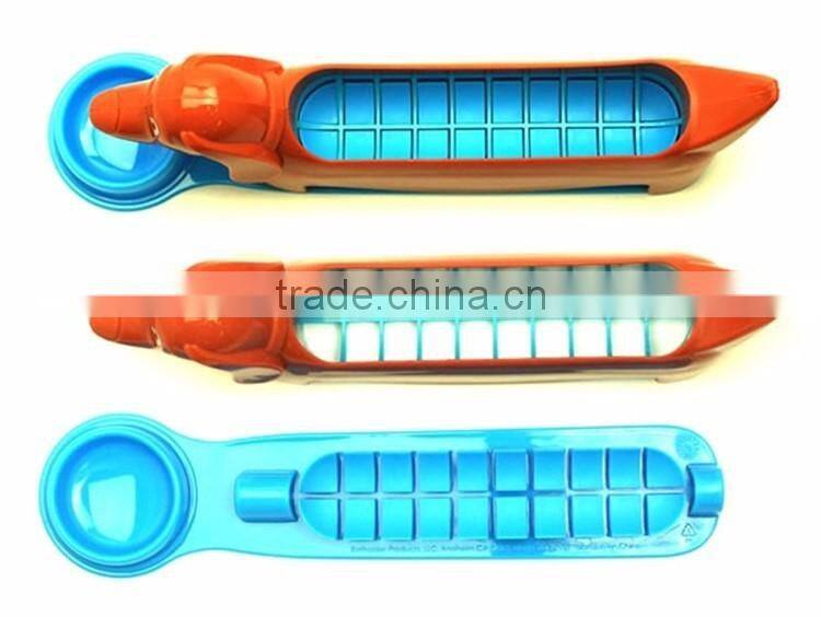 Hot new design Kitchen convenient funny tools plastic slice,Mini Food Hot Dog Slicer/hot dog cutter,Sausage slicer