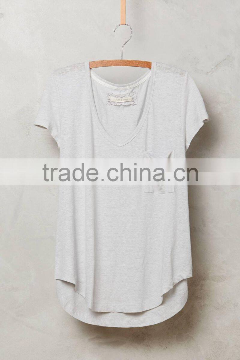 Customized made cheap V-neck short sleeve cotton blank pocket t-shirt in different color