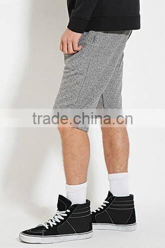 Man four minutes of pants draw string waist shorts