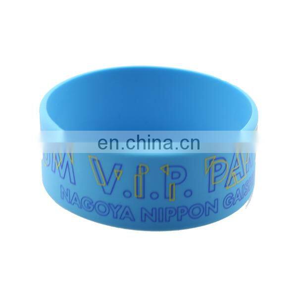 Fashion charm silicone wrist bands wholesale