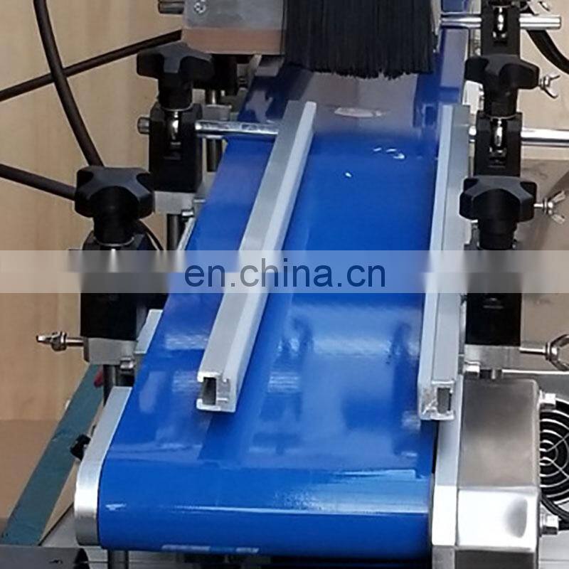 YTK-160 Automatic lighter table top surface flat square bottle labeling machine