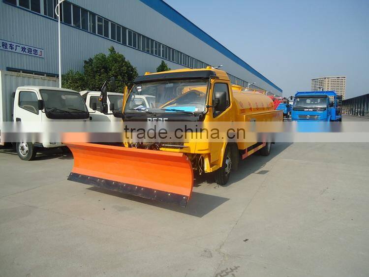 Dongfeng 5000L high pressure cleaning truck with snow sweeping equipment