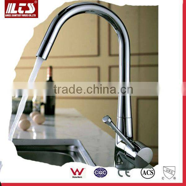 Delta Faucet 9178-AR-DST Leland Single Handle Pull-Down Kitchen Faucet, Arctic Stainless