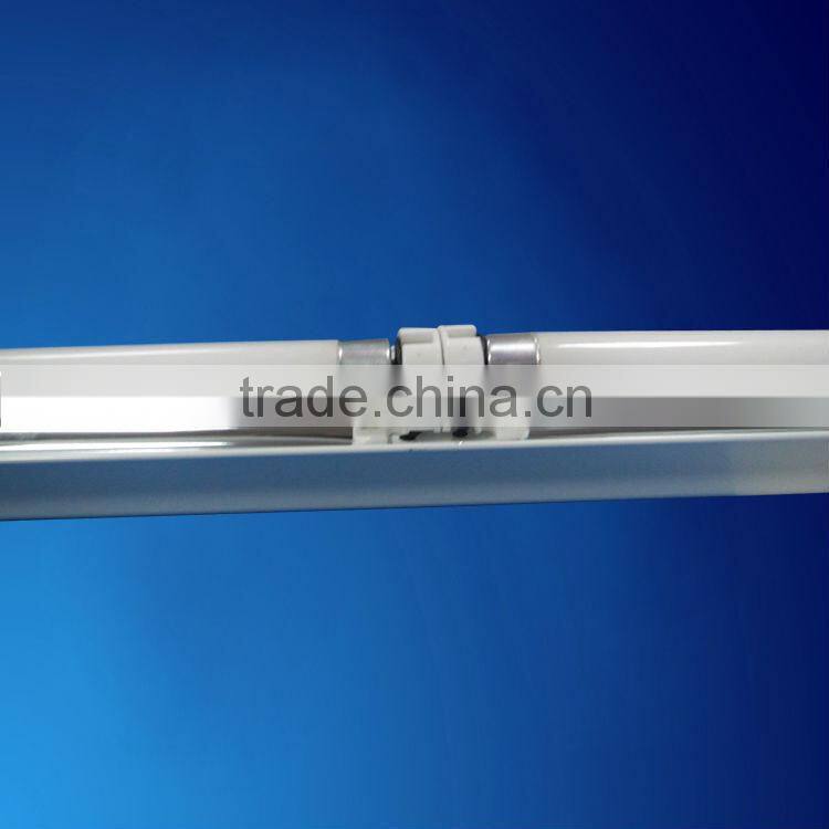T8 to T5 fluorescent lamp adapter with reflector UL listed