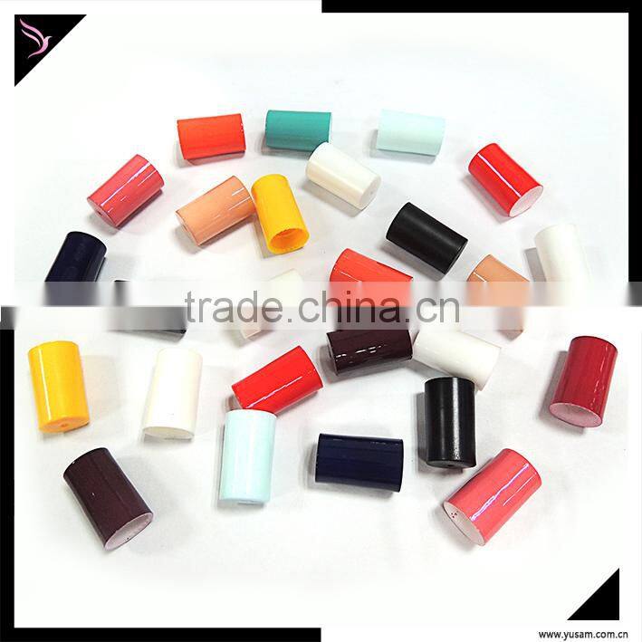 Classy colorful Plastic nail polish bottle screw caps with Color coating