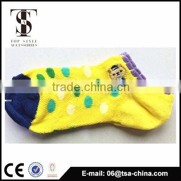 new design girl soft cotton sock,fashion round dots lady socks