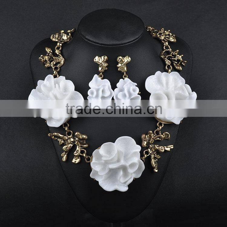 Hot resin necklace earring flower jewelry set