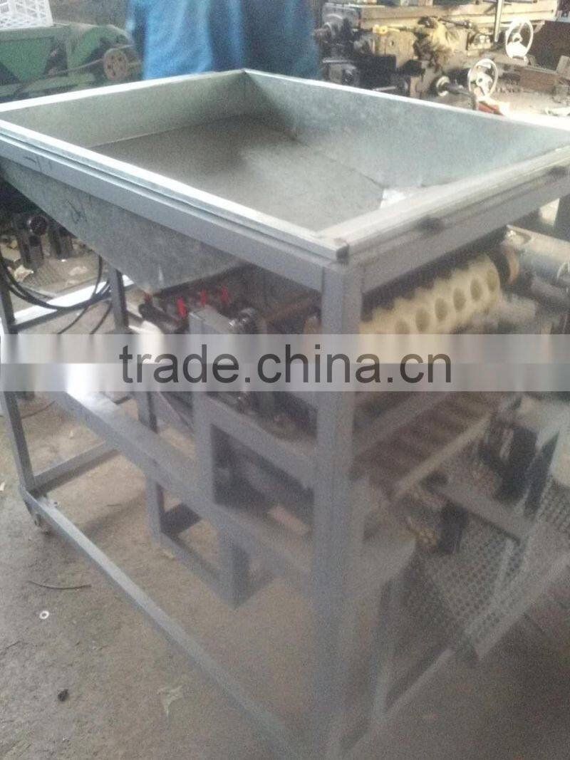 2016 New Type & Hot Sale Macadamia Nut Cracker Machine