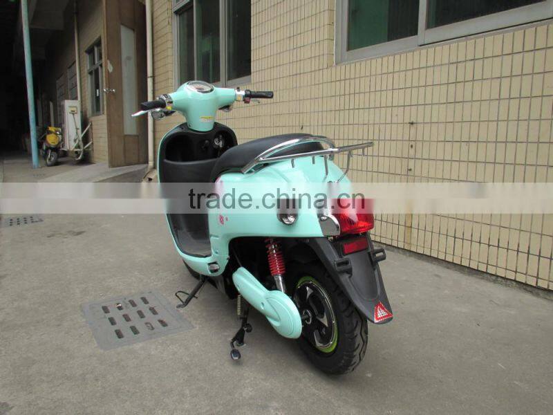 Vintage beautiful design popular lower price electric vespa scooters made in China