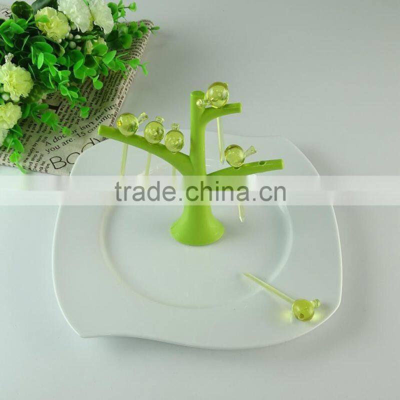 Irregular white ceramic fruit plate stock at cheap price wholesale