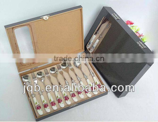 Ceramic handle gift flatware set with elegant wooden box
