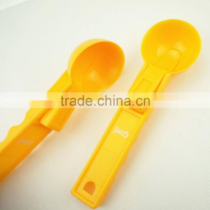 41006 plastic ice cream spoon