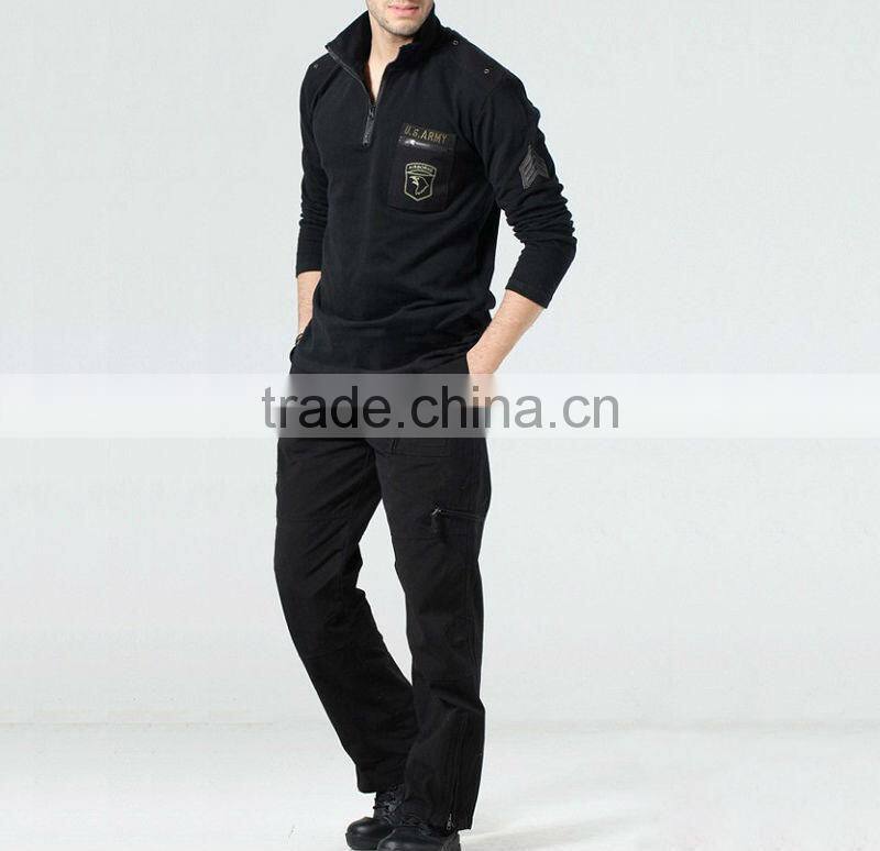 Men's 65% polyester 35% cotton with logo patch zipper collar and pocket military polar fleece jacket