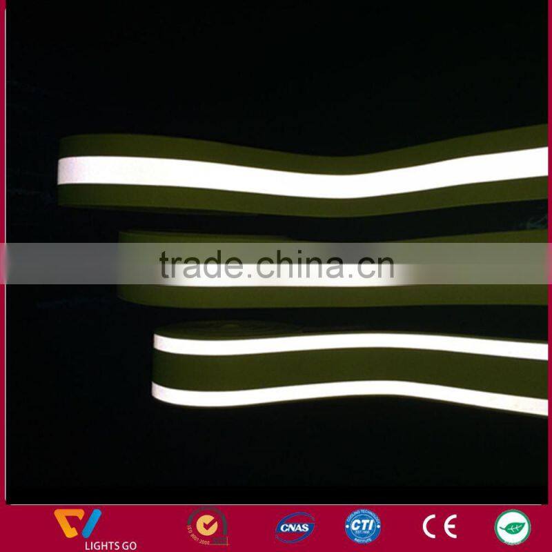 fashionable glow in the dark pvc reflective slap wristband