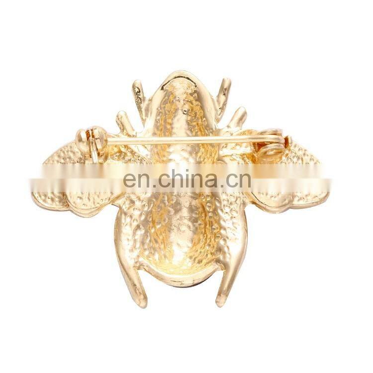 China Wholesale Lovely Zinc Alloy Yellow and Black Enamel Bee Pins Brooch For Gifts