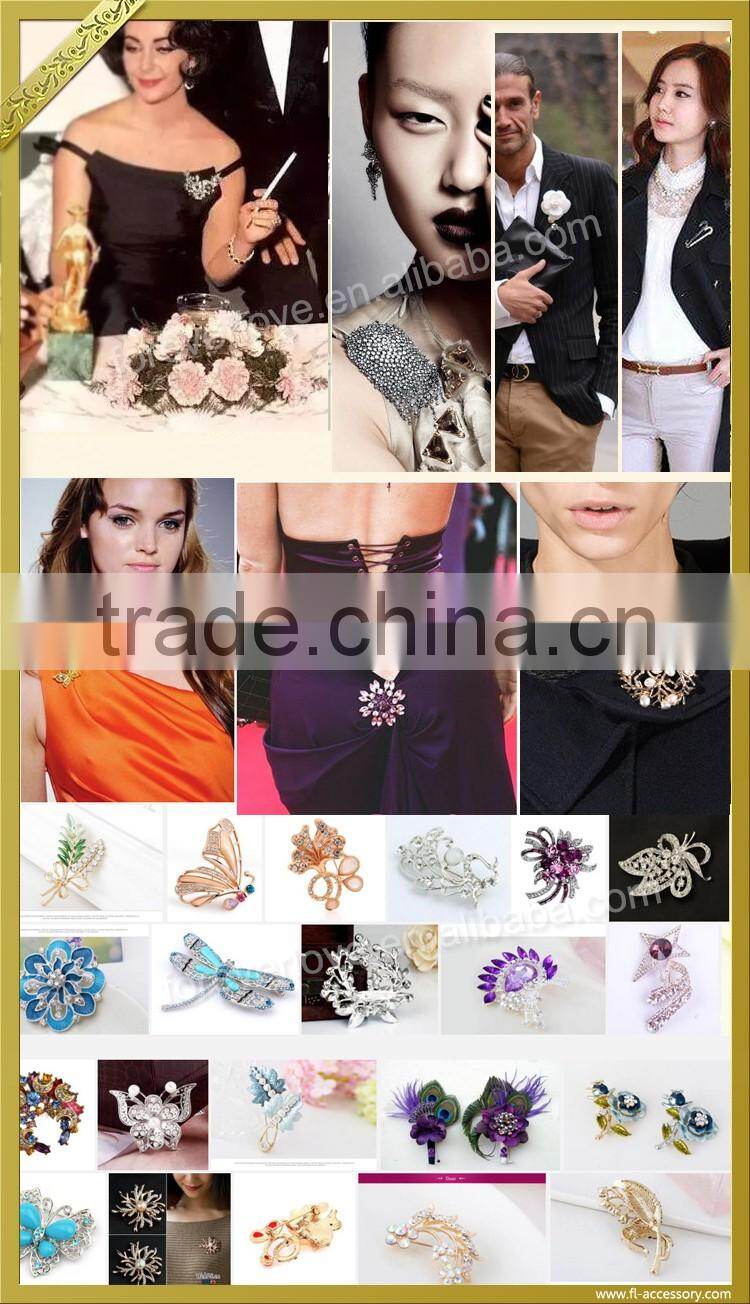 Light Gold Pearl Rhinestone Brooches Pins Wholesale FB026