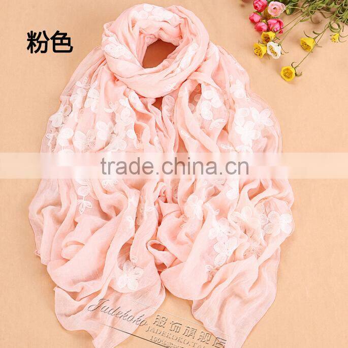Hot Selling Korea Popular Elegant Flower Embroidery Cotton Pashmina Scarf